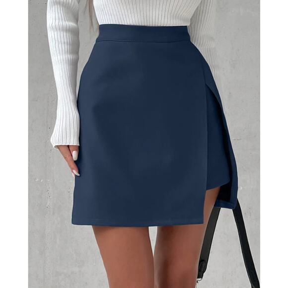 Asymmetric Layered Split Mini Skirt | Size 6 - Picture 4 of 5